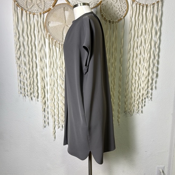 Vince Cap Sleeve Popover Shift Dress in Iron Gray Size Small - Picture 3 of 11